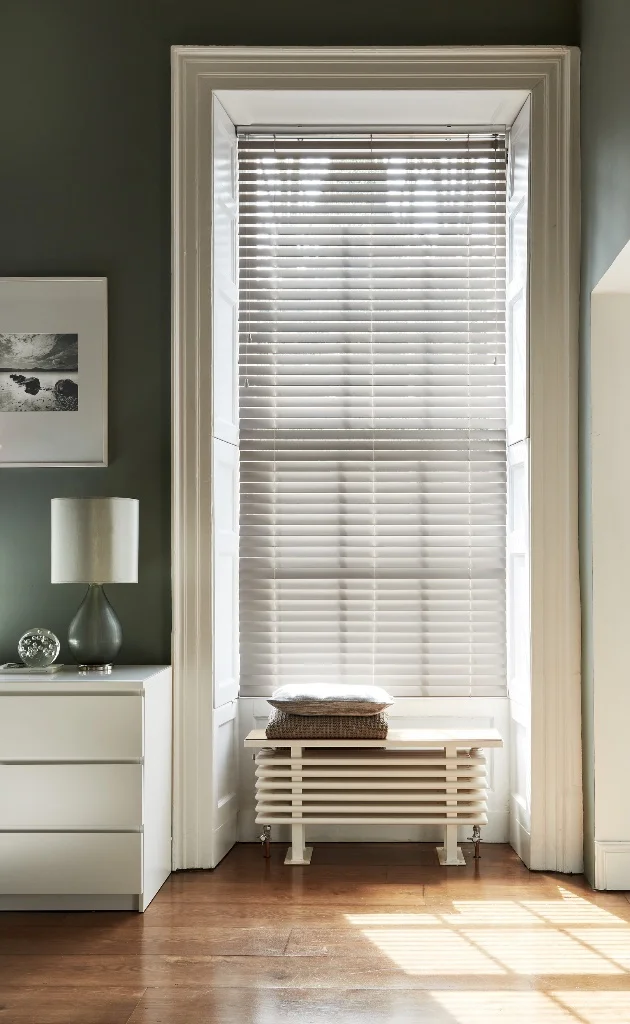 "Modern wooden Venetian blinds for living room windows"